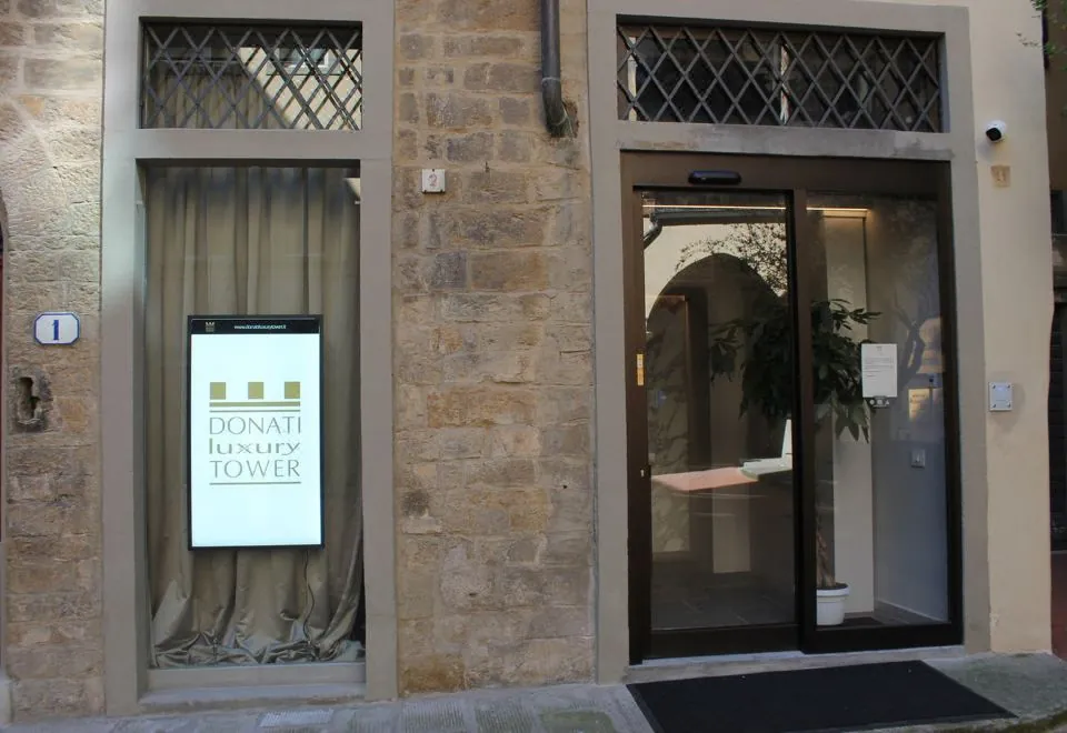 Donati Luxury Tower Suites