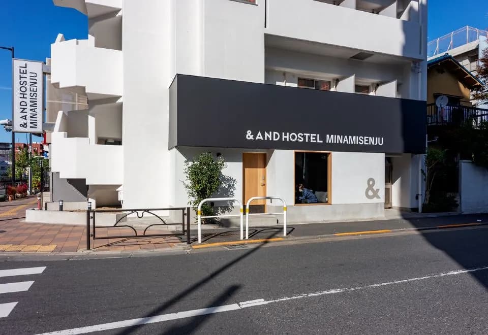 &and Hostel Minamisenju