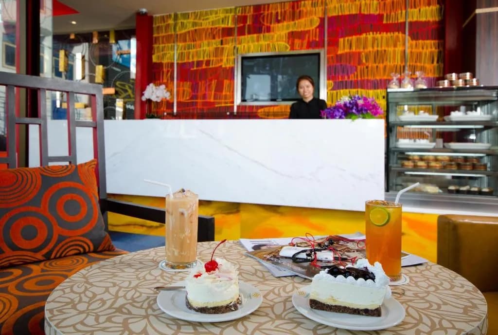 Tongtara Riverview Hotel