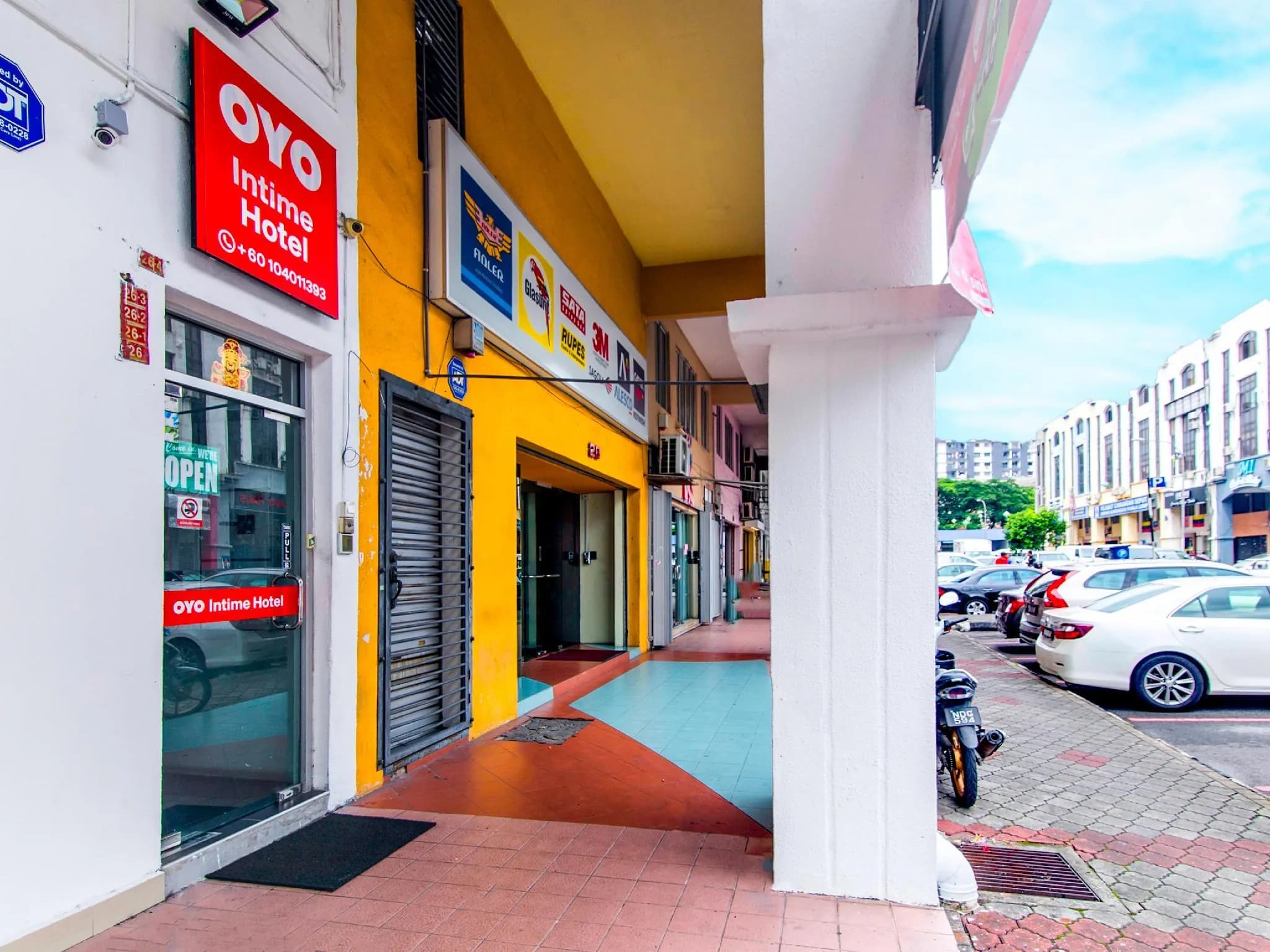 Super OYO 251 Intime Hotel