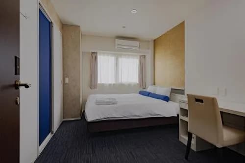 Shinsaibashi Crystal hotel