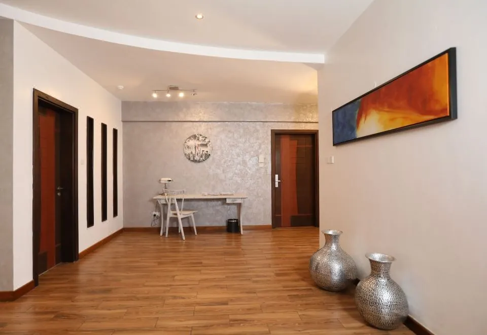 Bidwood Suite Hotel
