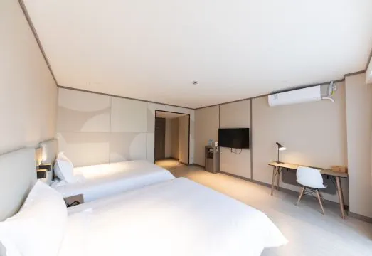 Hanting Hotel (Shanghai Xiaonanmen Metro Station)