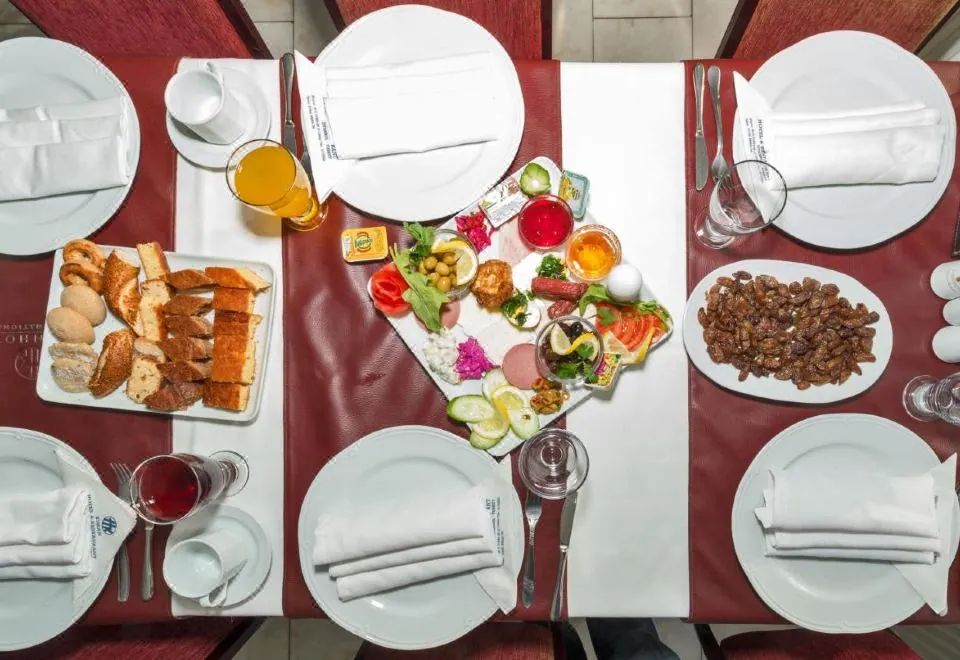 Kuran Hotel International