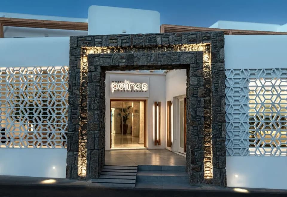 Petinos Hotel