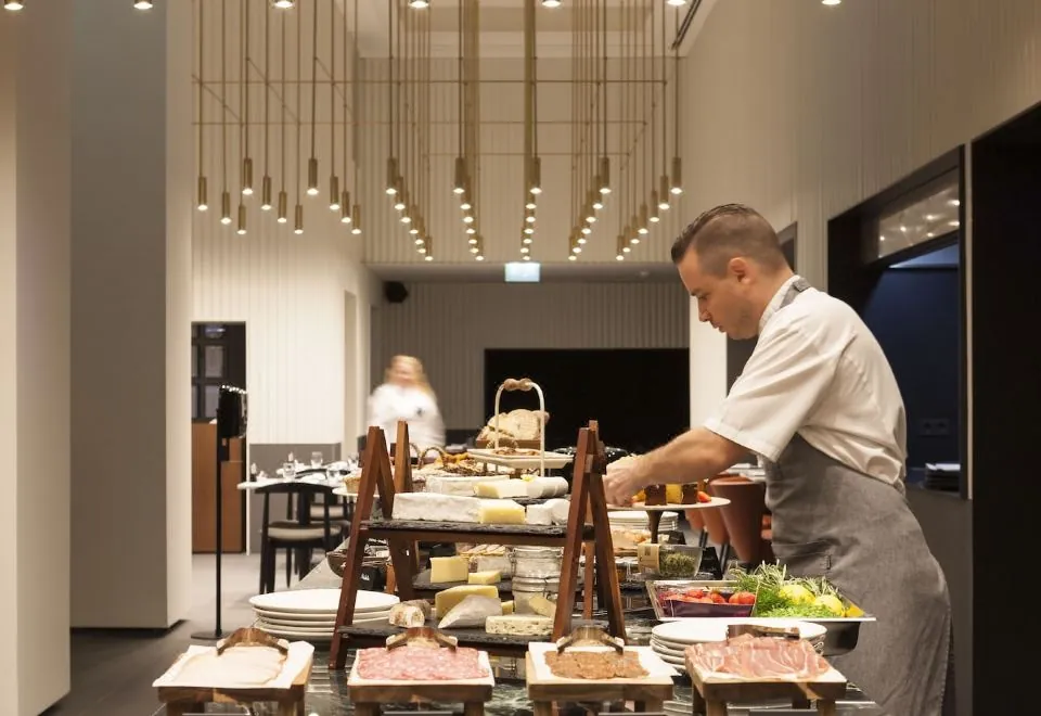 Kozmo Hotel Suites & Spa - Small Luxury Hotels of the World