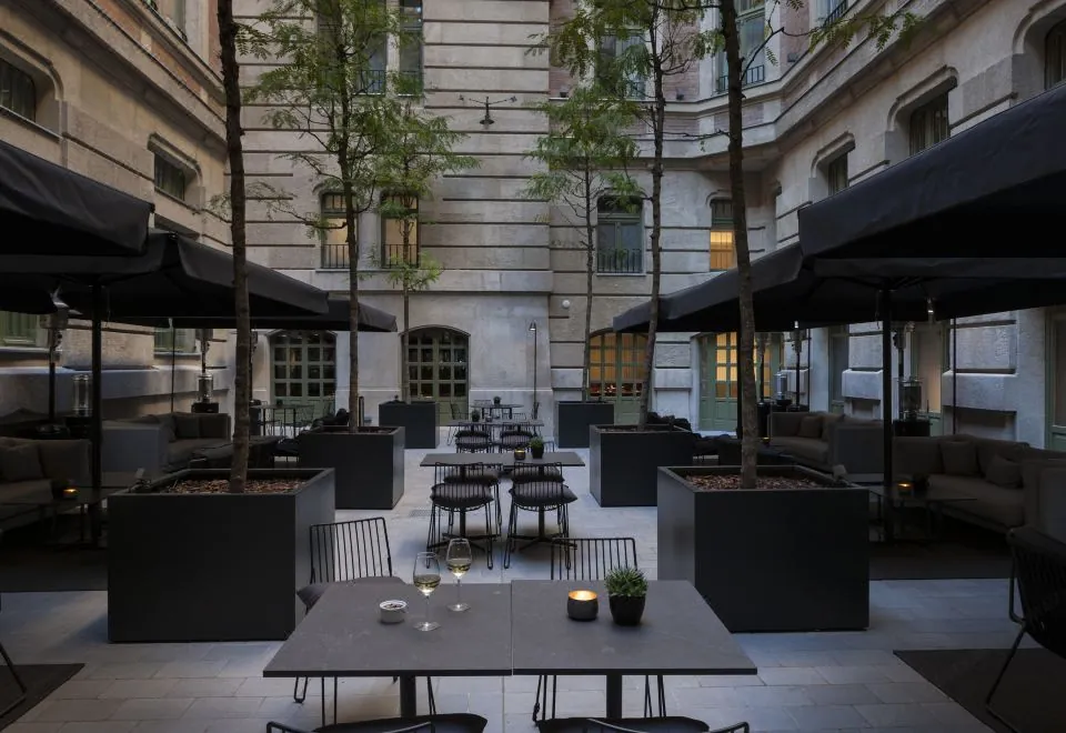 Kozmo Hotel Suites & Spa - Small Luxury Hotels of the World