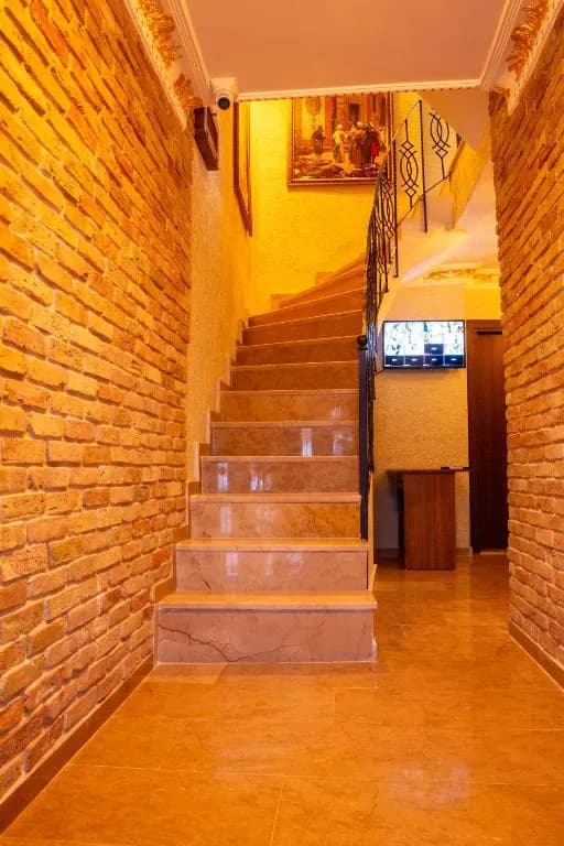 Sayina Hotel