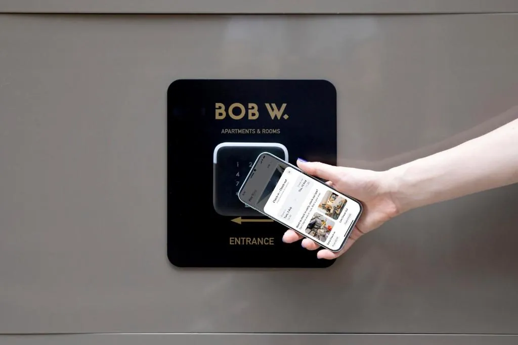 Bob W Tower Hill Residences