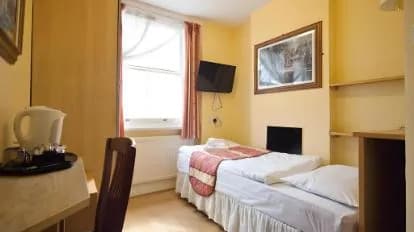 Dolphin Hotel