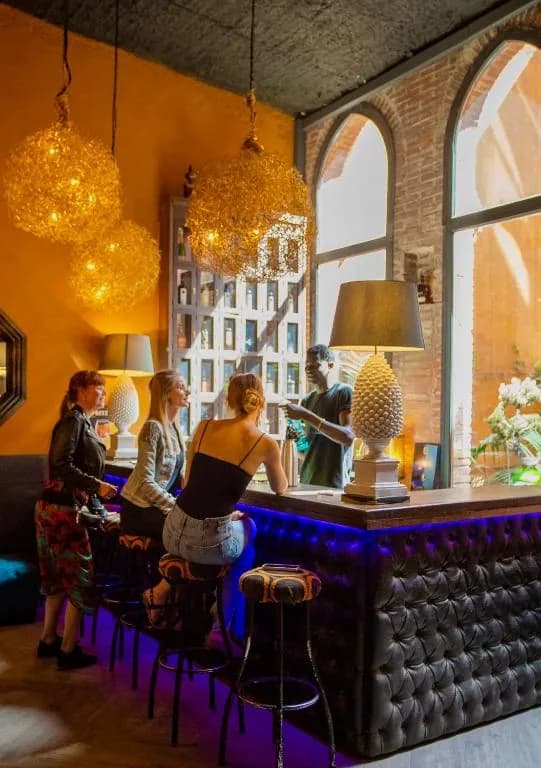 Hotel Lincoln Lounge