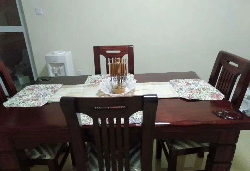 S. Lucie Mango Apartment