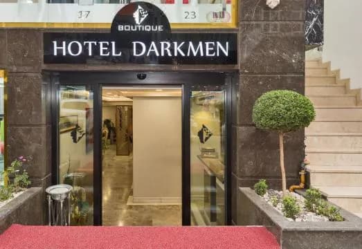 Darkmen Hotel