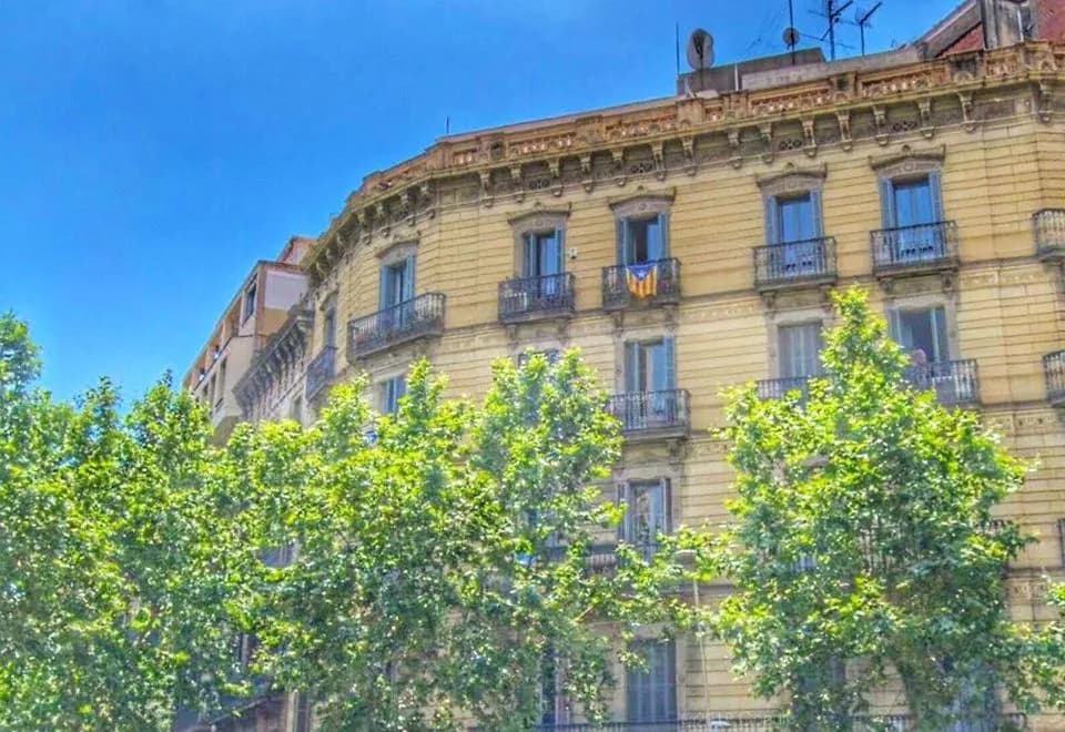 Jardinets Guest House
