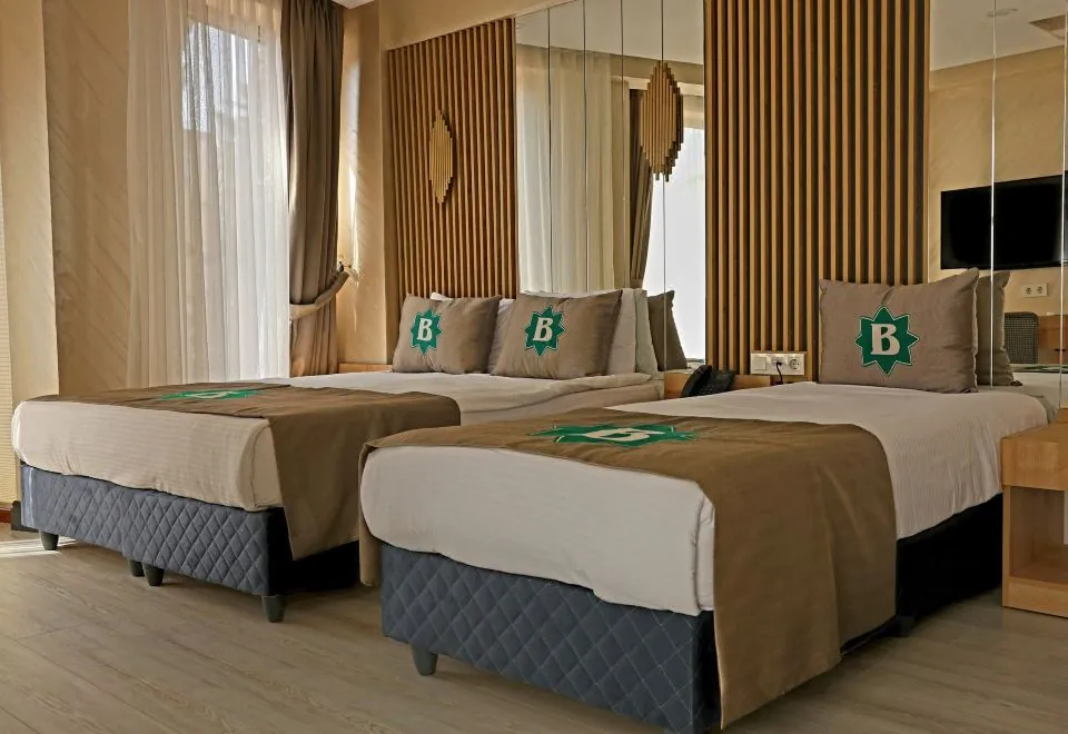 Bizim Hotel