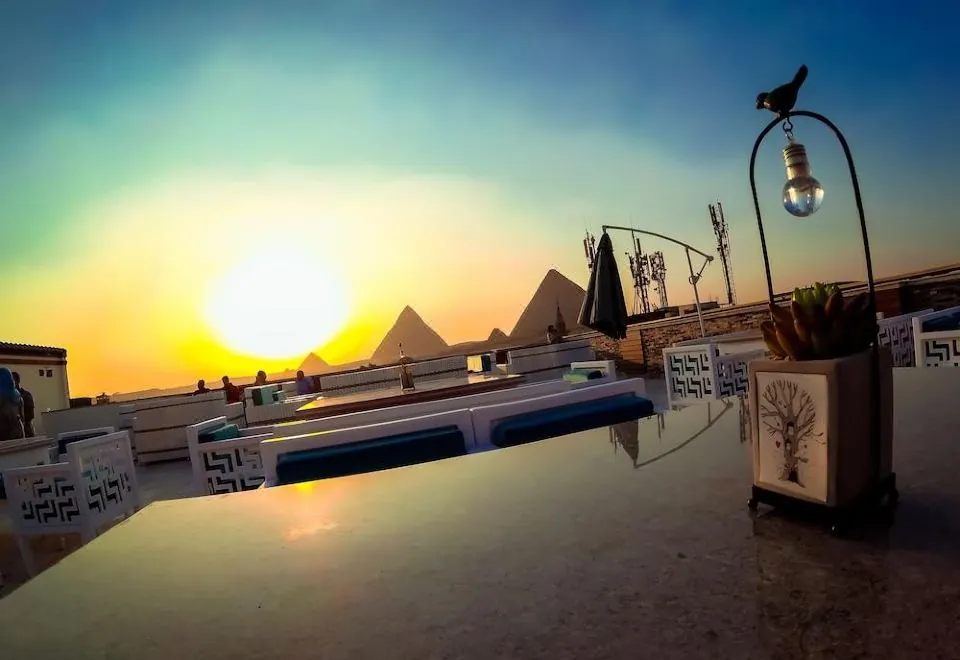 pyramid edge hotel