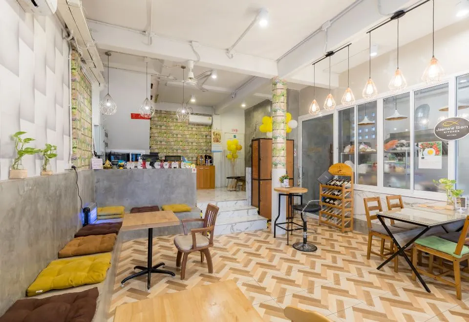 Lemon Siam Hostel