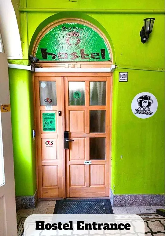 BlackSheep  Budapest Smart Rooms