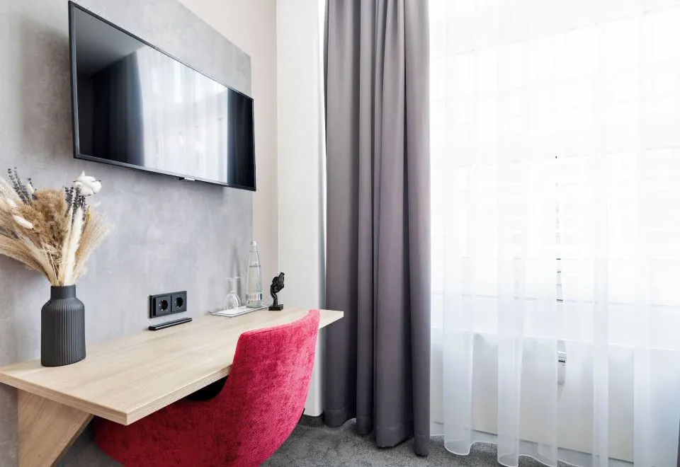 C & N Hotel - an der Messe München