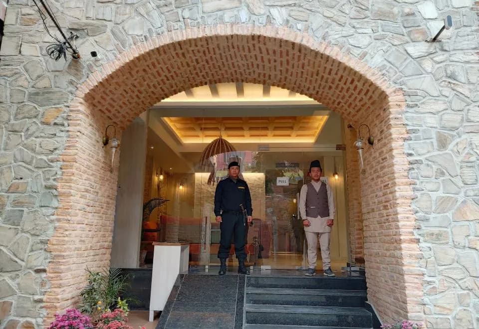 Arushi Boutique Hotel