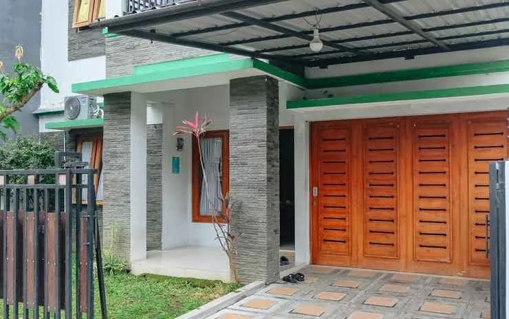 Homestay Jogja Dekat Ambarukmo by Simply Homy