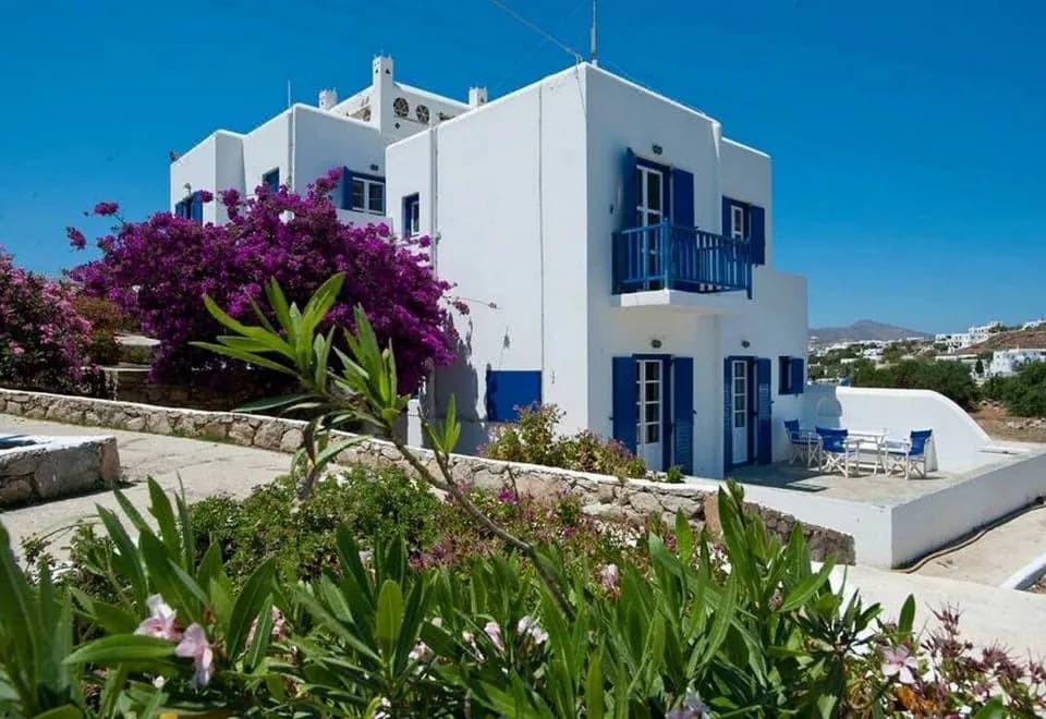 Gryparis Club Apartments