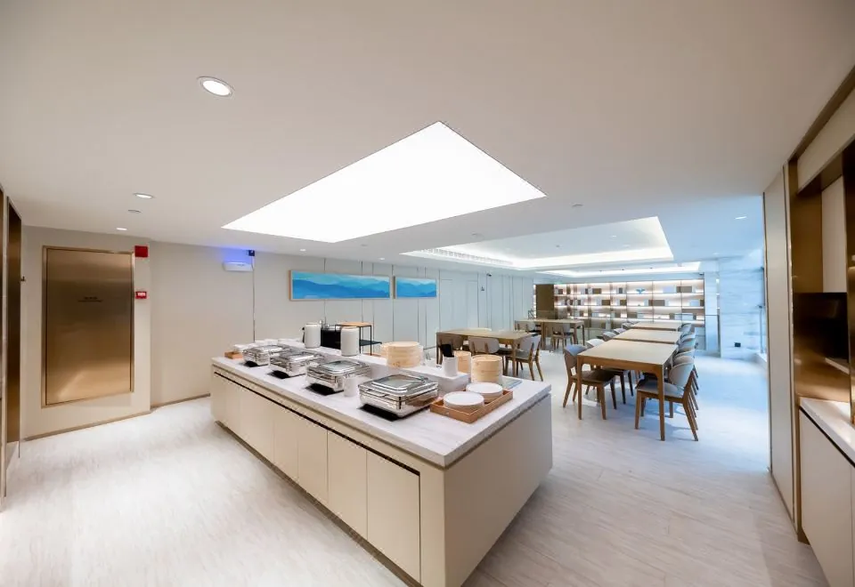 Ji Hotel (Shanghai Ningguo Road Metro Station)