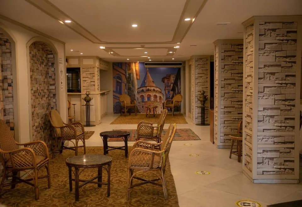 Hali Hotel
