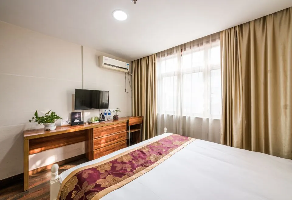 Manni Fei Holiday Hotel