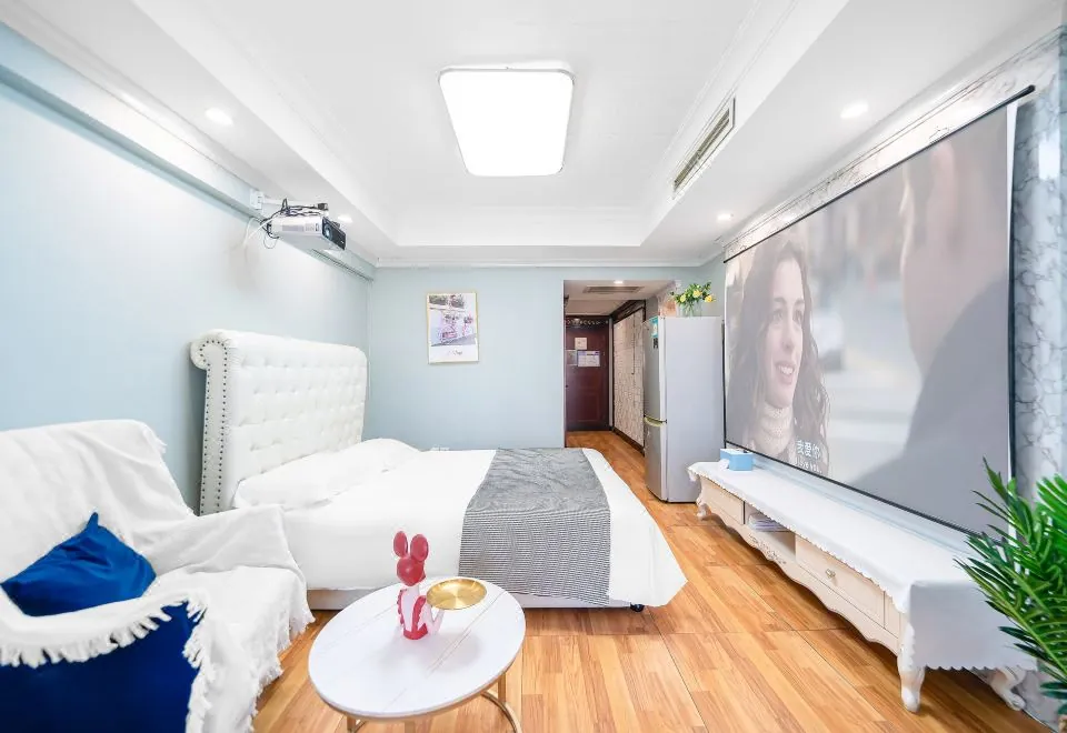 Orange apartment (Shanghai Bund store)