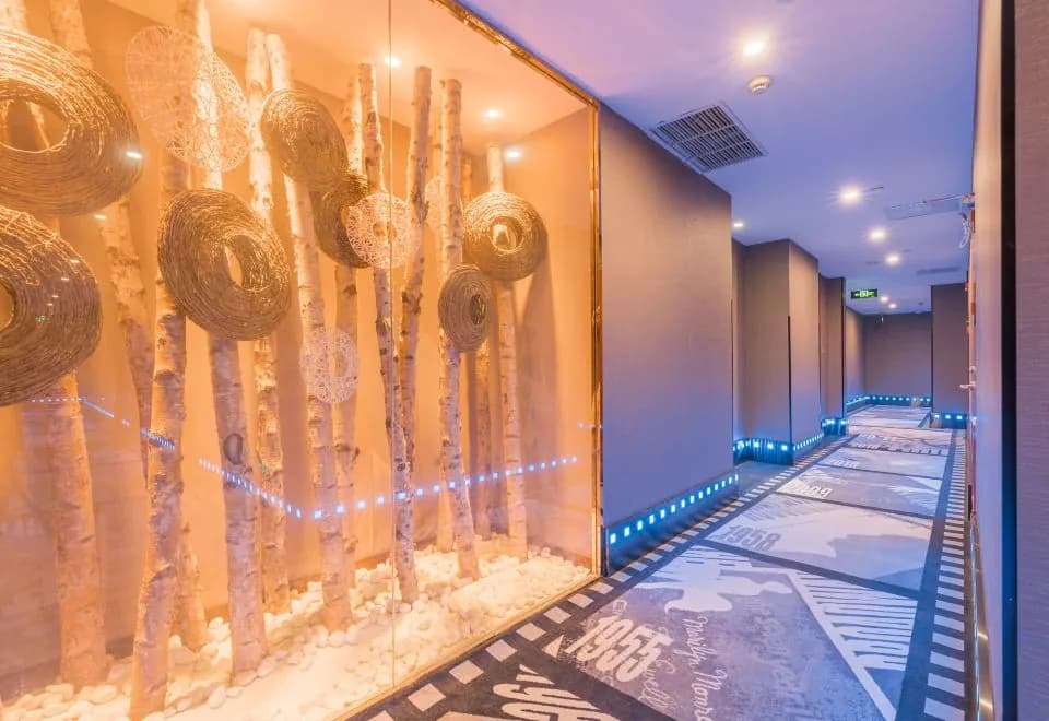 Movie Hotel (Shanghai Bund City God Temple Store)