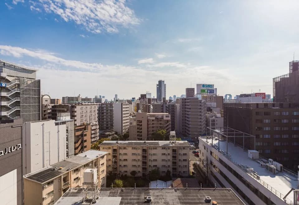 Ostay Shin-Osaka Station Hotel Apartment