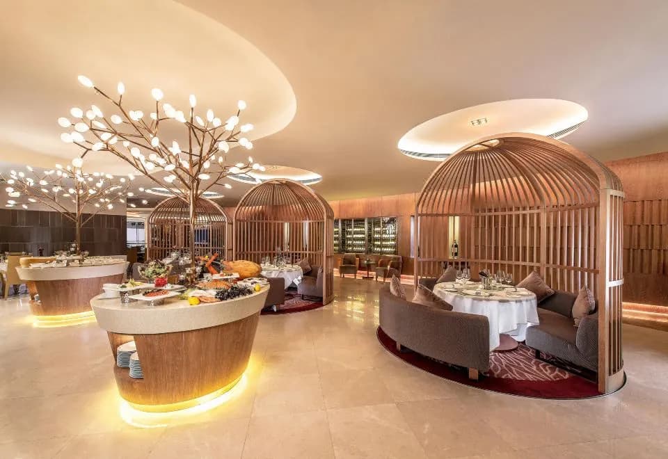 Star World Hotel