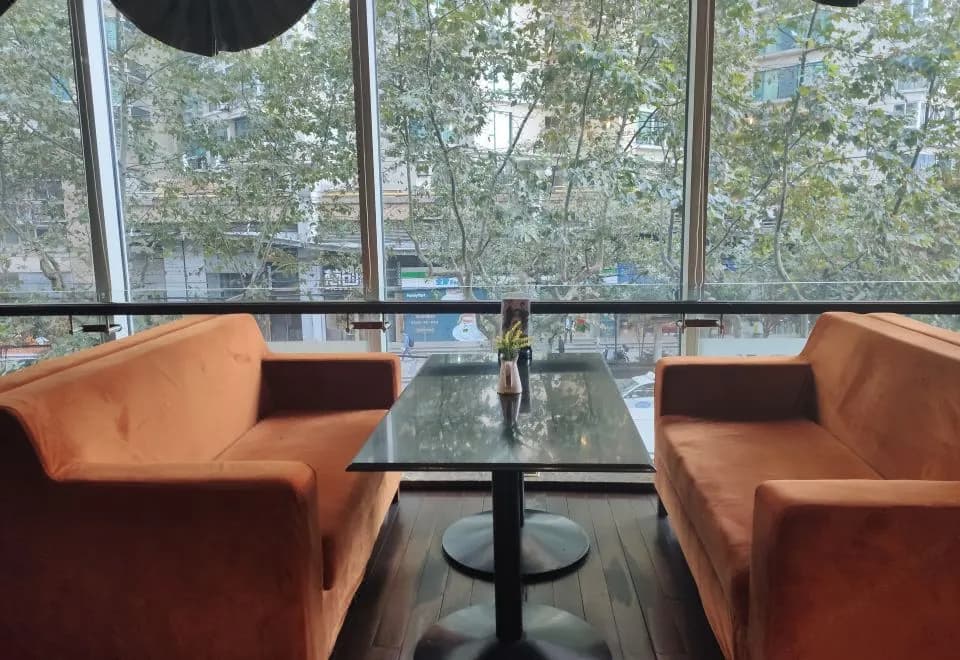 Huijia Apartment Hotel (Shanghai The Bund)