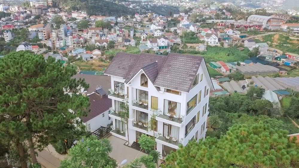 Dalat Home