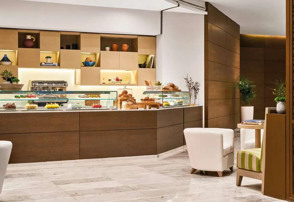 Pullman Doha West Bay