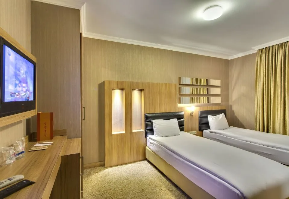 Antroyal Hotel