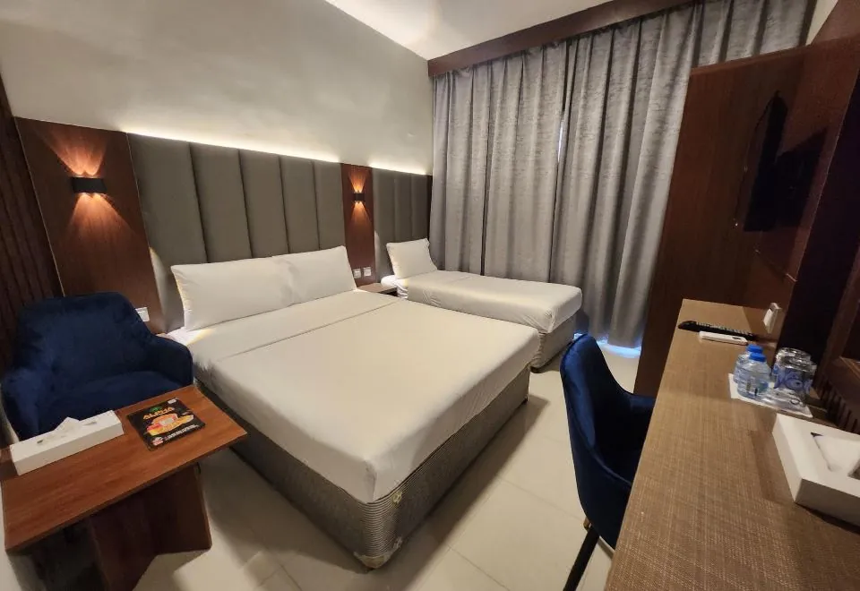 Melody Queen Hotel