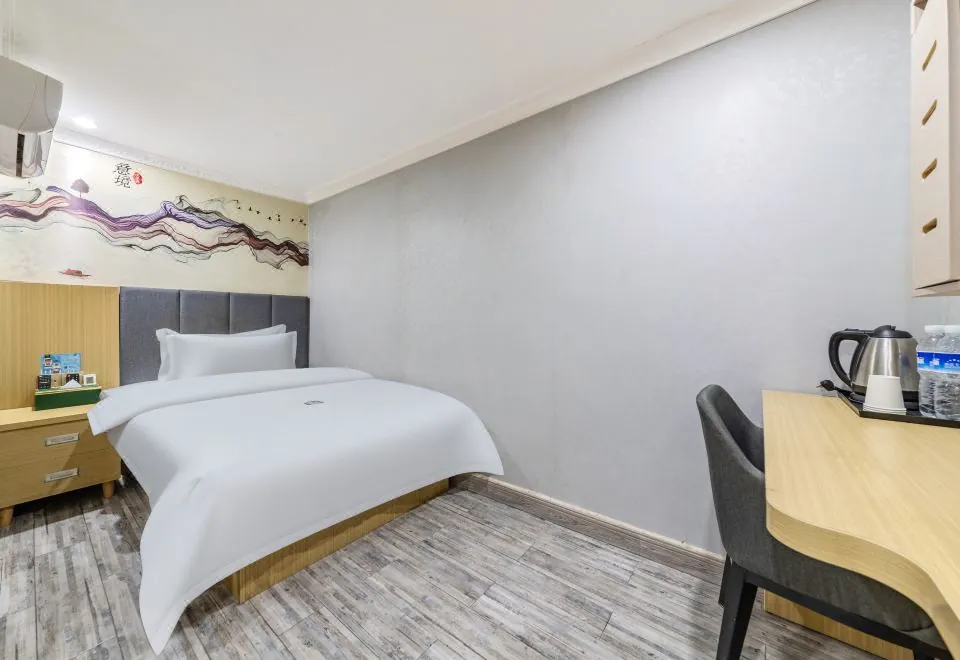 Yimi Hotel (Sun Yat-sen University Cancer Hospital Quzhuang Subway Station)