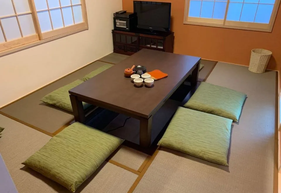 Yadoya Asakusa Sen No Kaze