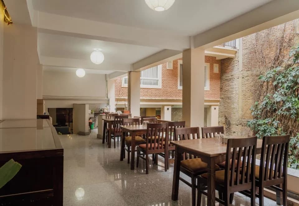 Jagat Hotel