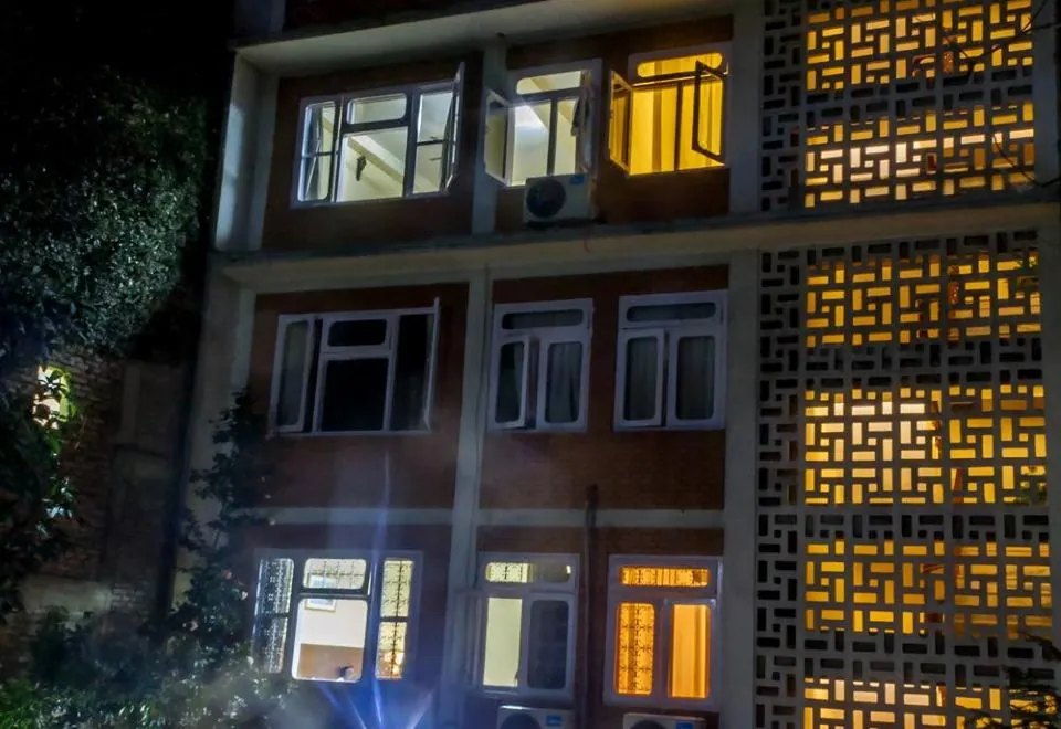 Jagat Hotel