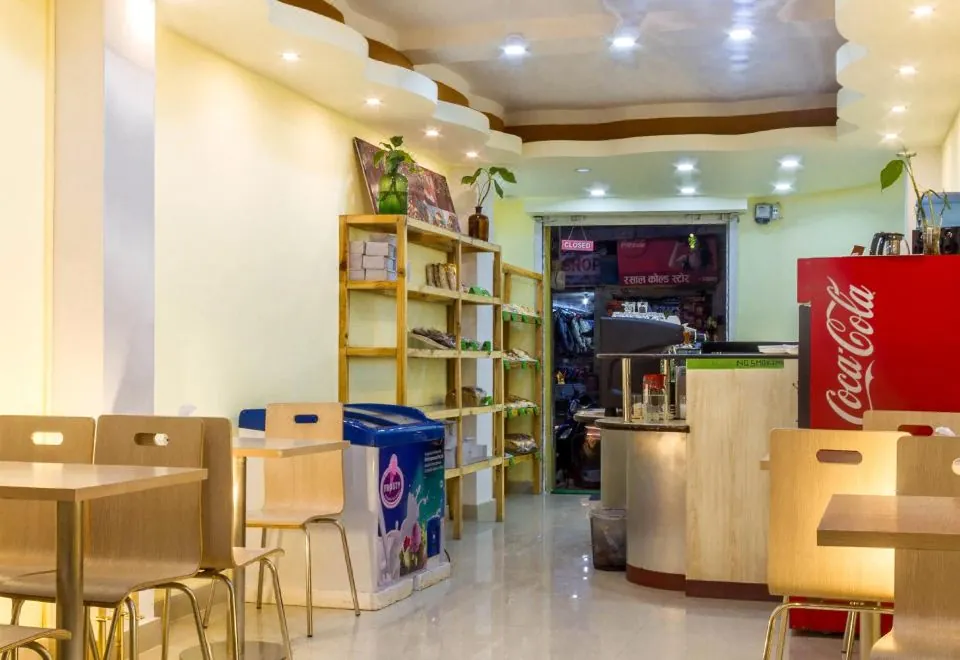 Jagat Hotel