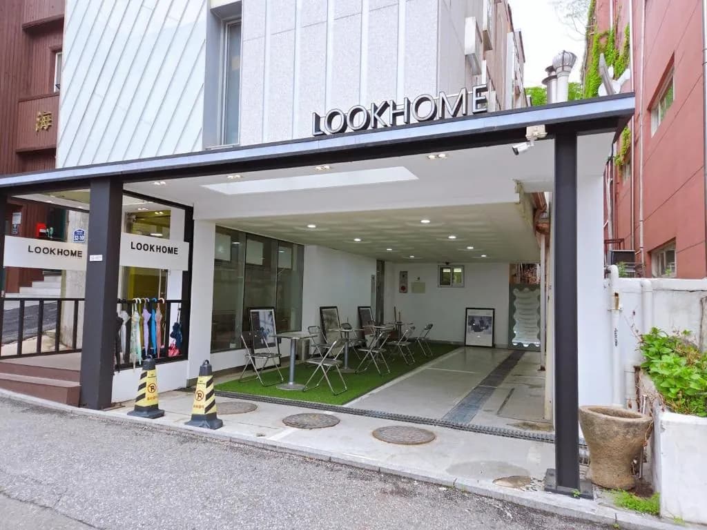 LOOKHOME