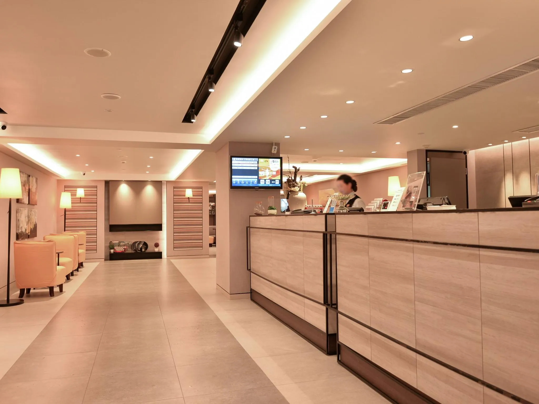 Home Inns Plus Shanghai Xujiahui Branch