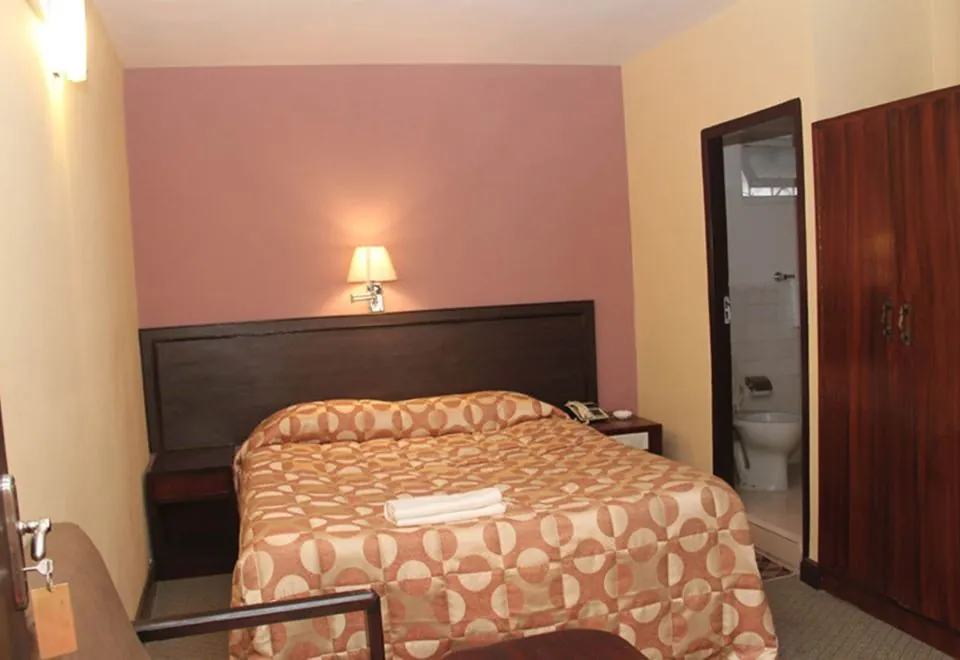 Hotel Pacific