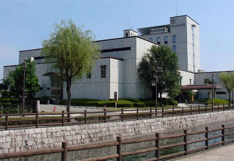Ako Royal Hotel