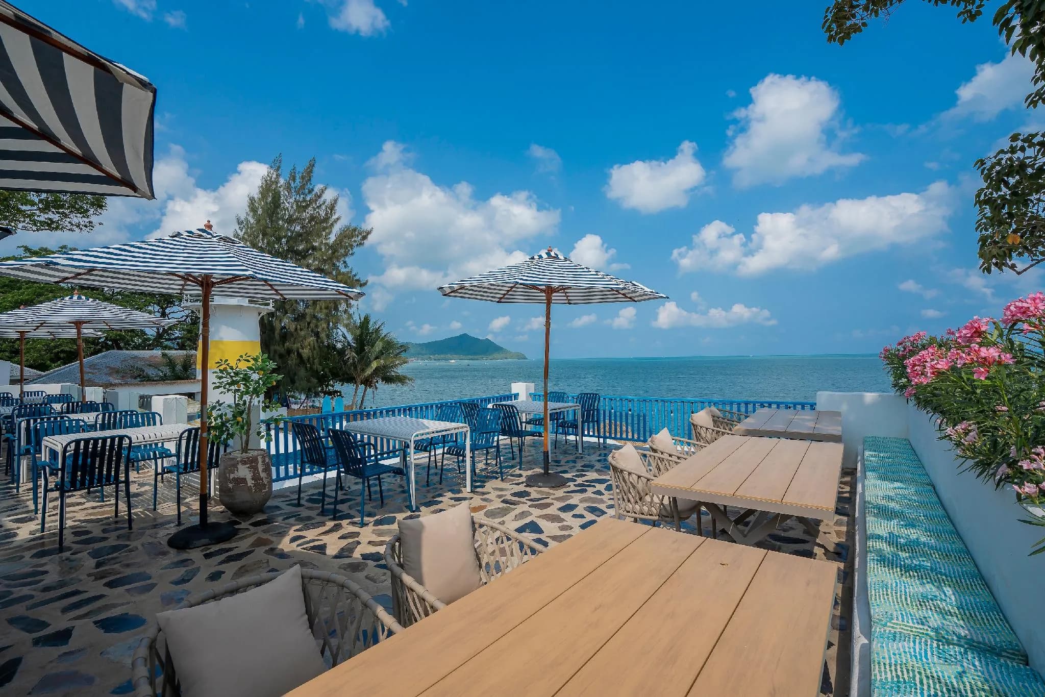 Sea of Love Suite Cafe Pattaya
