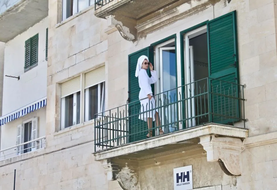 Galeria Valeria Seaside Downtown - Mag Quaint & Elegant Boutique Hotels