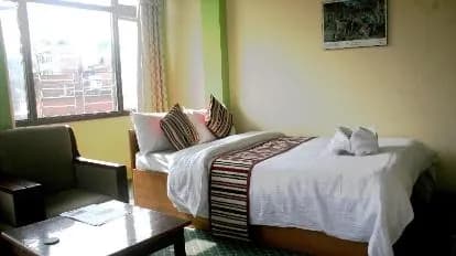 Hotel Yala Peak